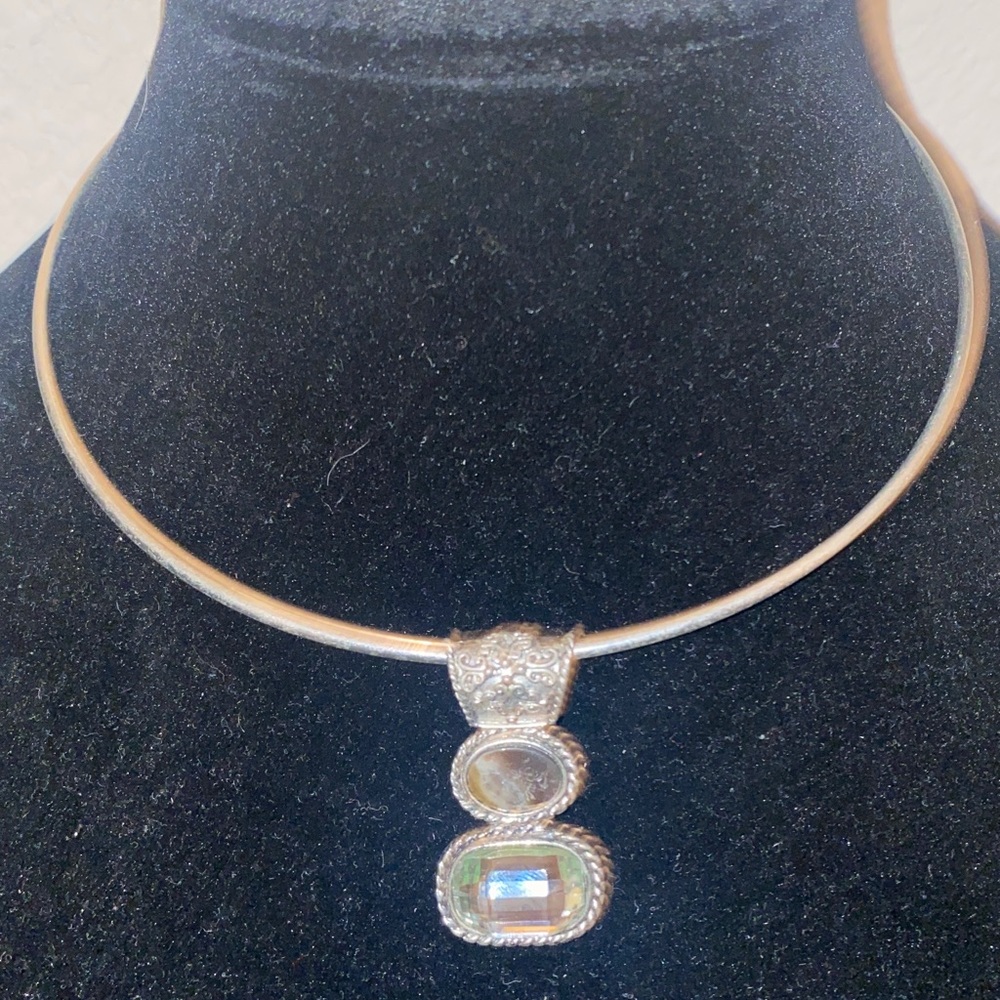 Elegant Pendant Necklace